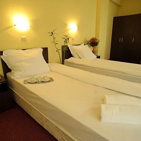 Hotel Alexander 3*